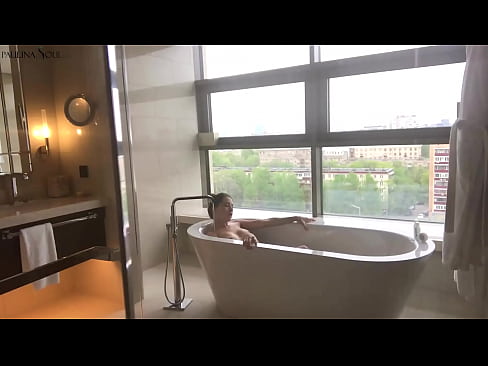 ❤️ Obrovská baba vášnivo si honí kundu v kúpeľni ️❌ Sex video na sk.oldsex.ru